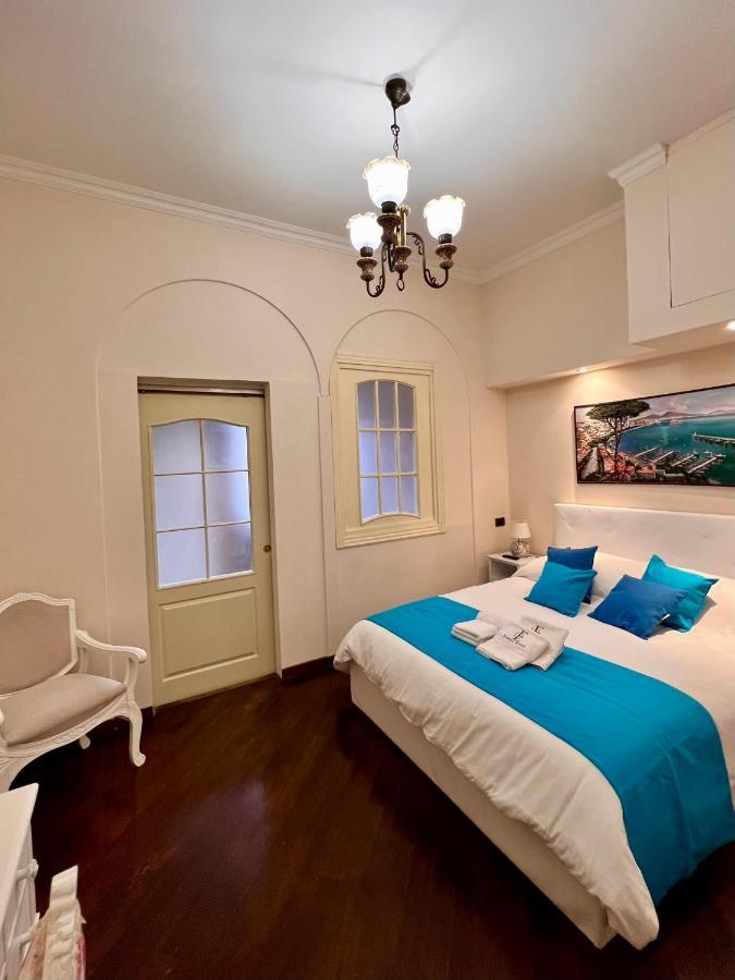 Appartement Domus Elena - Plebiscito à Naples Extérieur photo