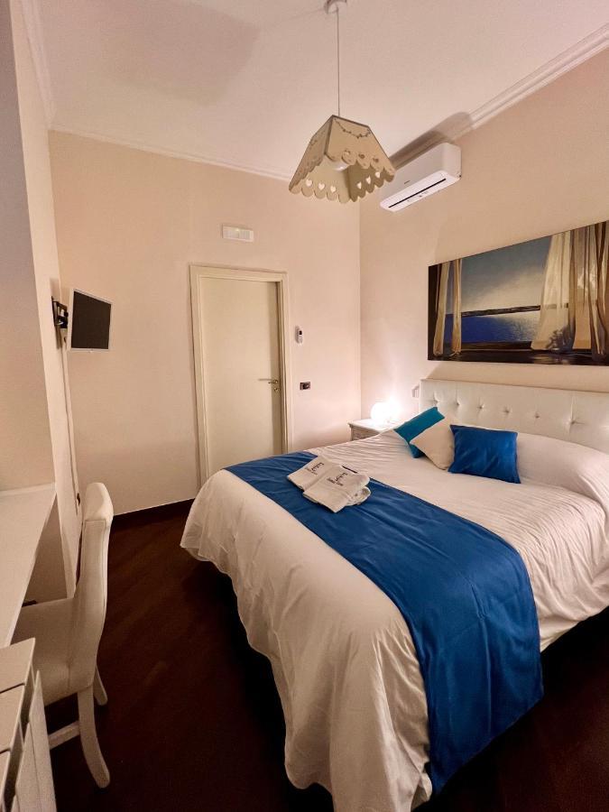 Appartement Domus Elena - Plebiscito à Naples Extérieur photo